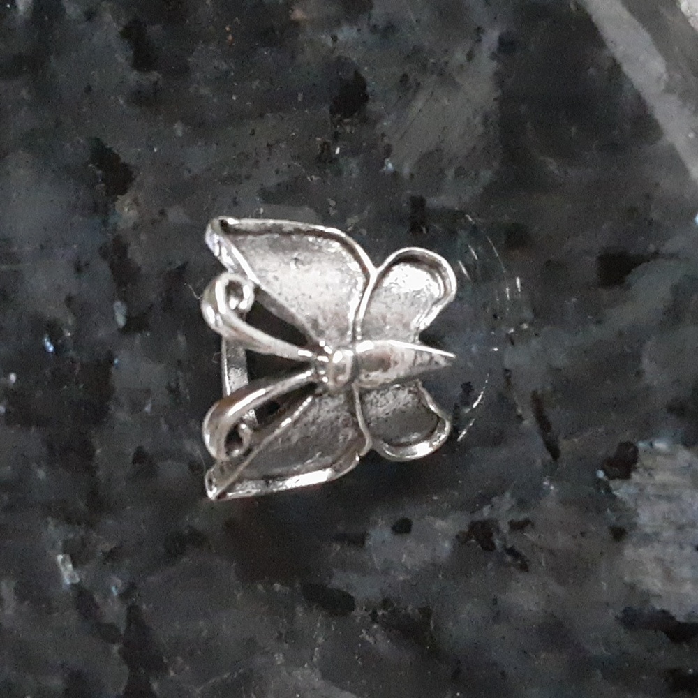 Really Pretty Silver Butterfly Ring - image 1